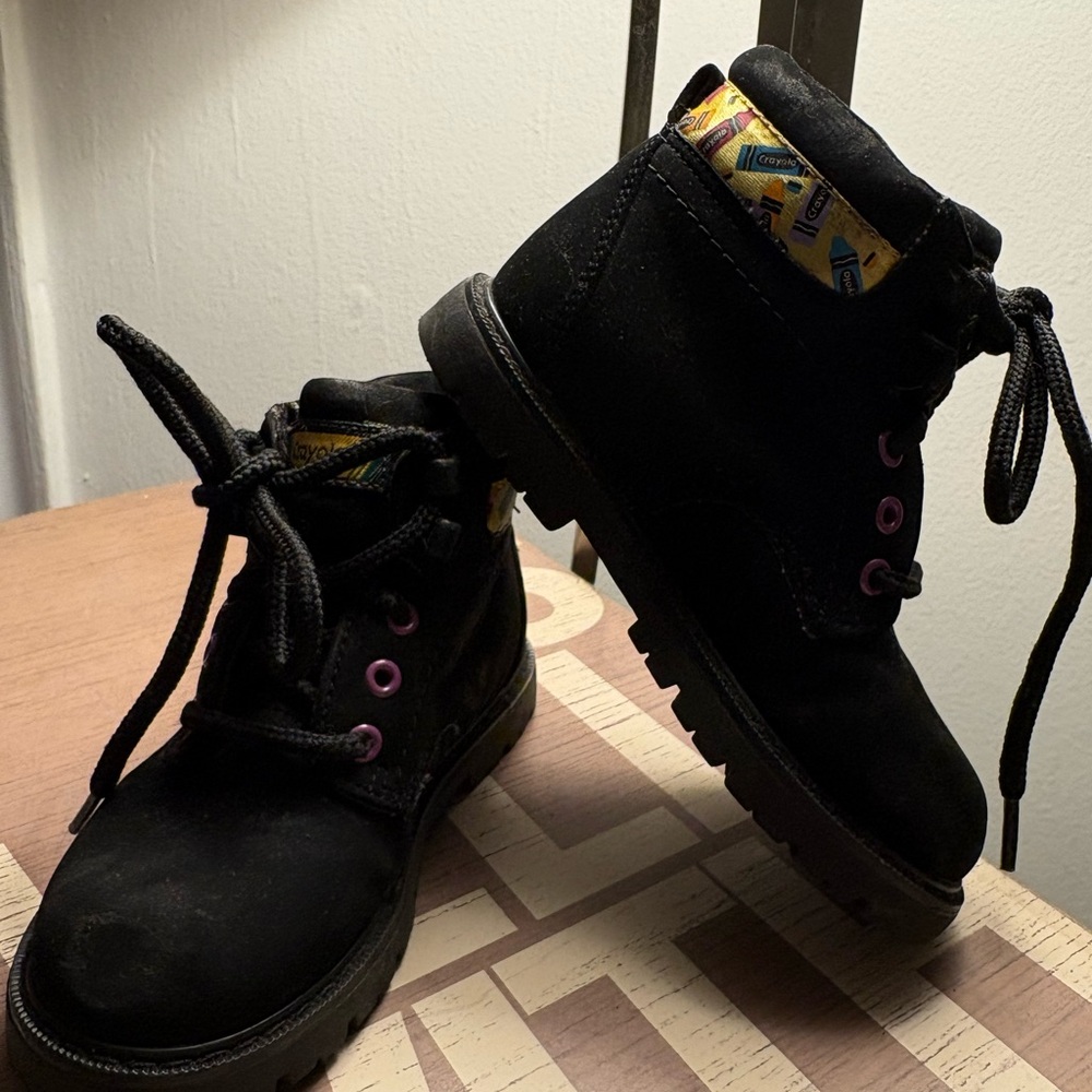 Black Crayola Toddler Boots